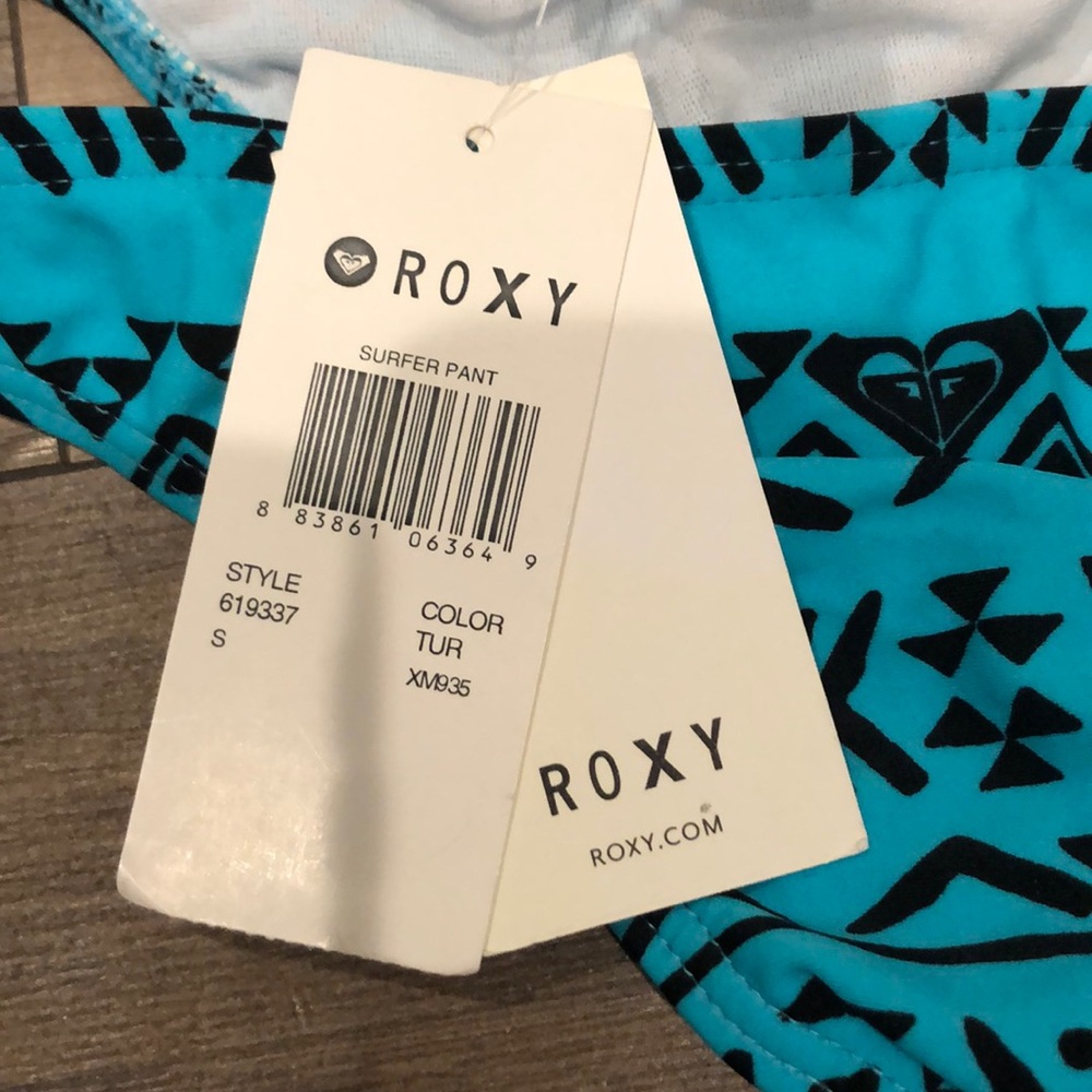 NWT Roxy Bikini Size Small - Picture 2 of 4